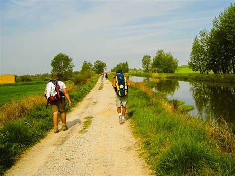 Como se preparar fisicamente para o Caminho de Santiago a pé O