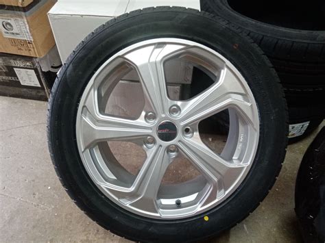 Genuine Vw T Sportline Alloy Wheels And Tyres Silver Tamar Wheels