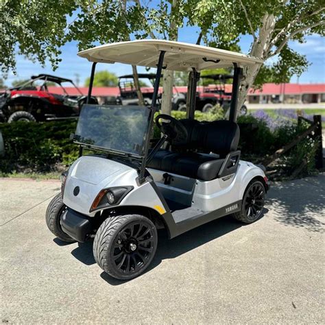 2023 Yamaha Golf Car Drive2 PTV Gas EFI Moonstone Silver