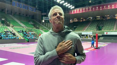 Pallavolo Karch Kiraly Che Nostalgia Le Sfide Giocate Al Palaverde