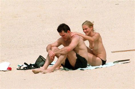 Naked Cameron Diaz In Beach Babes