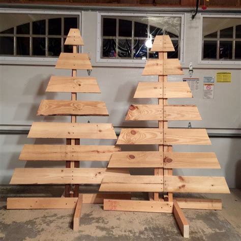 How To Make A Wooden Pallet Christmas Tree At Joseph Lewis Blog