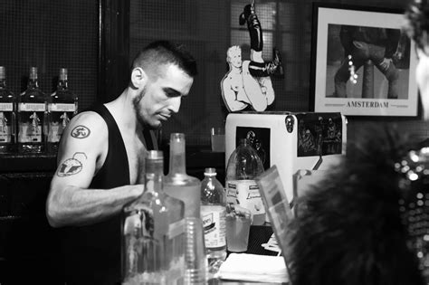 Free Pics Of Gay Cum Drinking Gaswbite