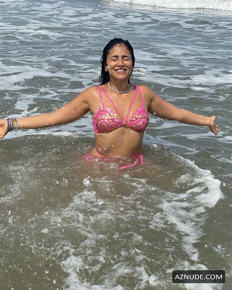 Shriya Saran Hot Bikini Pics Collection AZNude