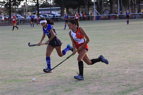 Hockey Del Carmen Tenis Club Y San Jorge Buscan Un Lugar En La