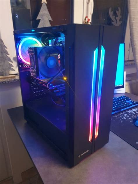 GAMING PC Ryzen 5 1600X RX 570 8Gb RAM 16Gb RGB Kućište Win 10