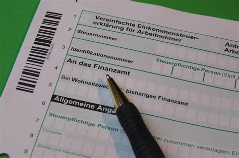 Steuererkl Rung Ratgeber Bietet Informationen Formulare Und Tipps