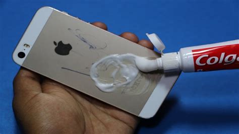 How To Clean And Remove Scratches On The Iphone Screen With Toothpaste