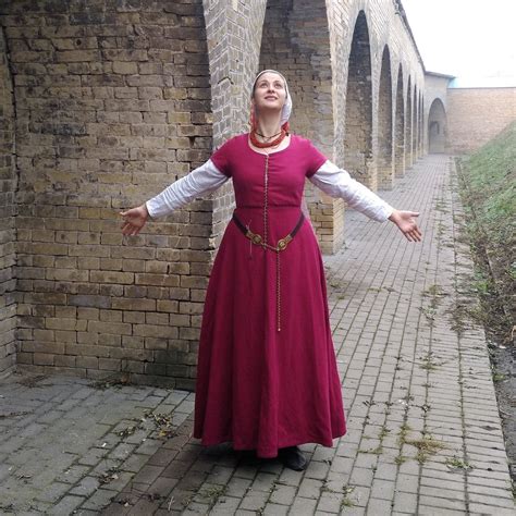 15th Century Late Medieval Burgundian Kirtle Etsy Kirtle 15th