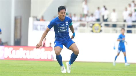 Profil Bek Tangguh Psis Semarang Mengenal Sosok Hulk Wahyu Prasetyo