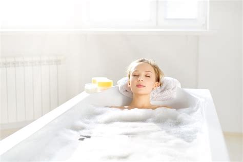 Wellness In Der Badewanne Der Passende Badezusatz F R Jede Situation