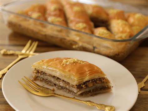 Best Baklava Recipe - The Cooking Foodie - The Cooking Foodie