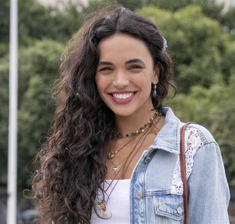 Giovana Cordeiro Vive Primeira Protagonista Em Fuzu Enorme