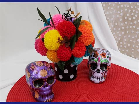 Dia De Los Muertos Decoration Ofrenda Picture Centerpiece Pom-pom Flower Arrangement Yarn Flower ...