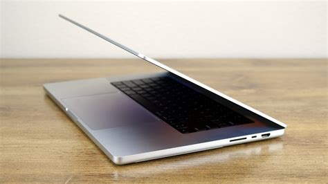 Macbook Pro 16 Inch 2021 Review M1 Max Shows Real Power