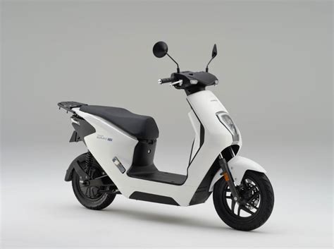 Honda reveals new EM1 e electric scooter, its first electric bike for ...