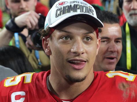 Patrick Mahomes' baseball past, explained - oggsync.com