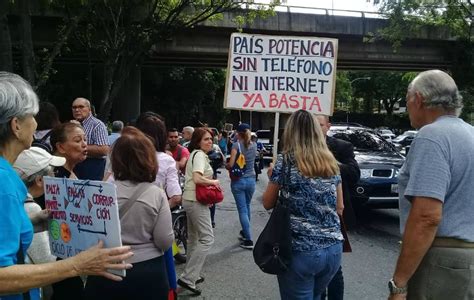 Baruteños Protestan En Sede De Cantv En Prados Del Este Para Exigir Restitución De Telefonía E