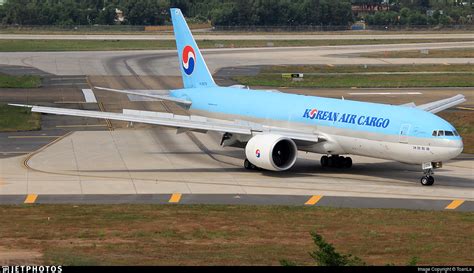 HL8076 Boeing 777 FB5 Korean Air Cargo ToanLa JetPhotos