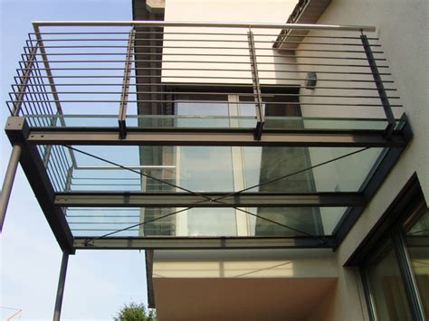 Glas Henrich: begehbares Glas