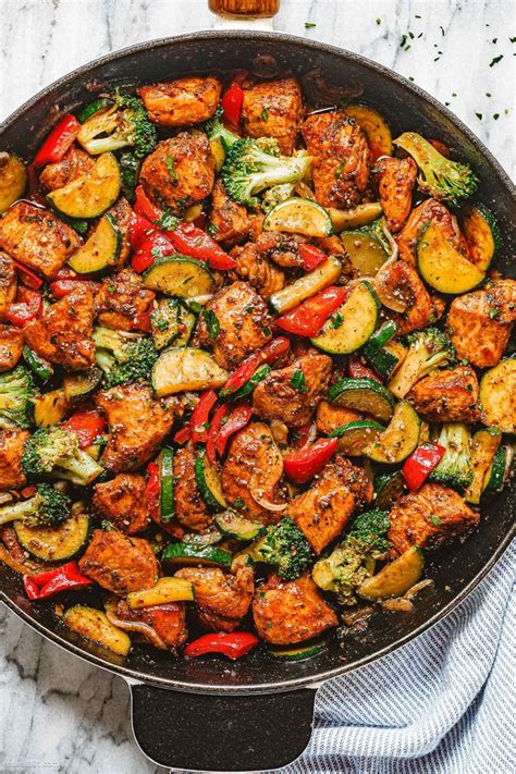 One Pot Chicken and Vegetables Skillet (Healthy & Low Carb) | Eten ...