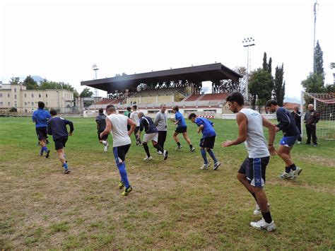 CENTROABRUZZONEWS SULMONA CALCIO SEDUTA DI ALLENAMENTO CON IL NUOVO