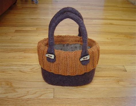 Turtleneck Bag Pattern By Katie Nagorney And Ann Swanson Bags Bag Pattern Felt Bag