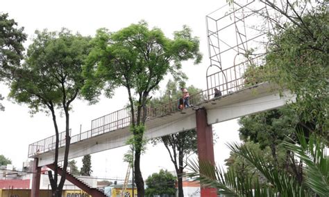 Adiós al puente peatonal frente al CENHCH