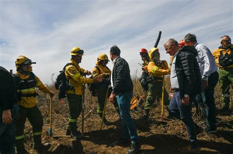 Cabandié Sobrevoló Zonas Afectadas Por Incendios En El Delta Del Paraná