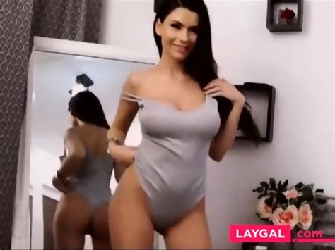 Hot Brunette Tempts You With Her Pussy