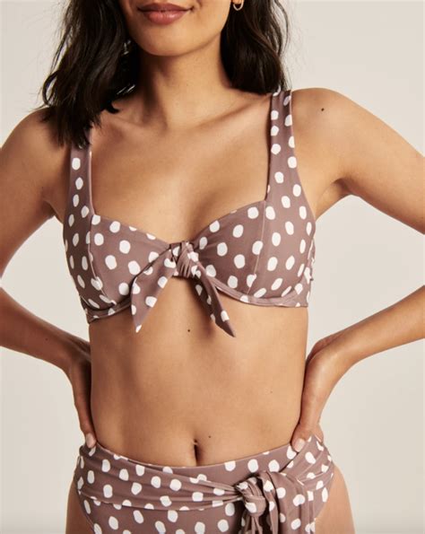 Bachelor In Paradise Star Serena Pitt Stuns In 18 Bikini Top From Abercrombie Fitch