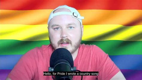 6 Hot Sexy Kate Schultz Bikini Pics