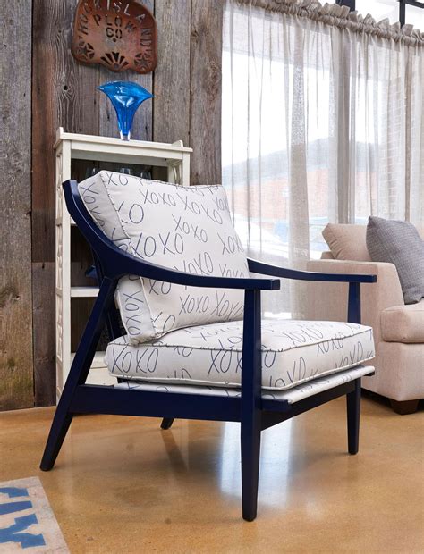 trisha yearwood furniture dining 2