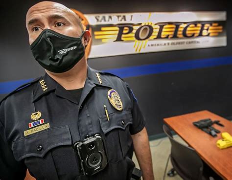 Santa Fe Police Give Look At Body Cameras More High Tech Gear Local