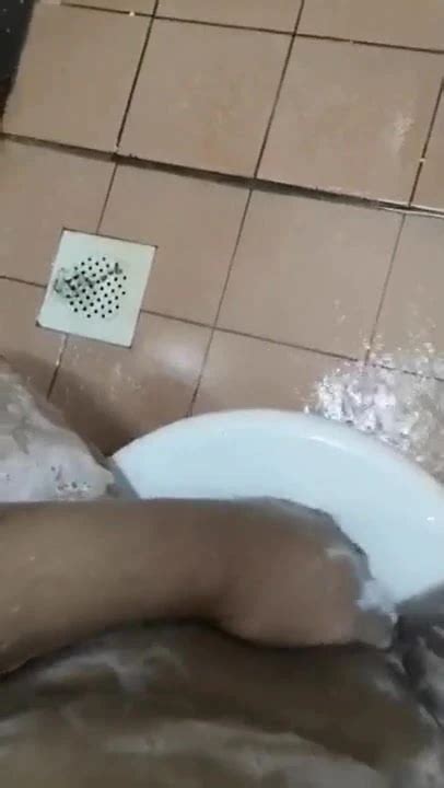 Tengah Mandi Pissing Porn XHamster