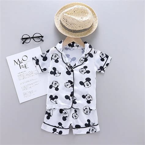 Pijama de verano Disney para niños con cabeza blanca de Mickey Todo