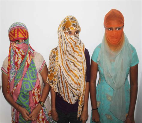 girls expose of sex racket in jhansi जब इन लडकय स कह गय इस धध म उतर कमओग इतन