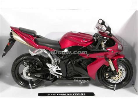 2005 Yamaha Yzf R1 Diecast Motorcycle Model 112 Scale Die Cast From