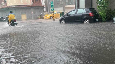 凌晨下起大雨、冰雹 全台累計雨量前10名都在嘉義 生活 Ctwant