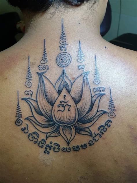 សាក់យ័ន្តខ្មែរ🇰🇭 Khmer tattoo (Cambodia) | Back piece tattoo, Hand ...