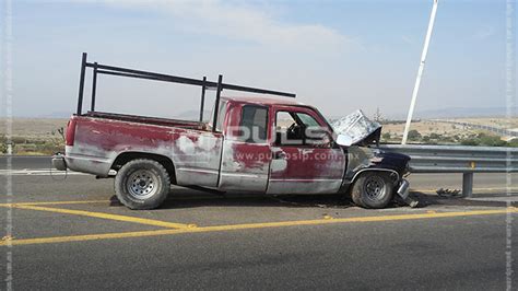 Se Estampa Camioneta Contra Contenci N Fotogaler A