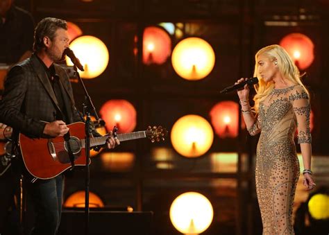 Gwen Stefani And Blake Shelton’s Billboard Performance Lacked Intimacy Lainey Gossip