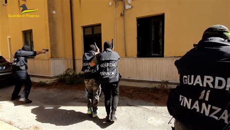 A Palermo Blitz Antimafia Arresti Al Villaggio I Nomi Diretta