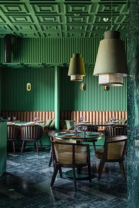 Punjabs Elgin Cafe Shimmers In Emerald Hues The Spaces Projeto De