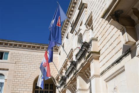 Ure Enje Lifta U Zgradi Grada Zadra Nije Toliko Jednostavno Vijesti