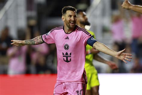 Más De Cien Mil Pesos Por Los Boletos Para Ver A Lionel Messi En El Rayados