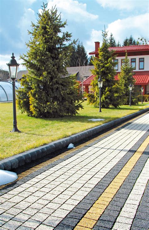 Поребрик садовий - купити вже – Бруківка Озон