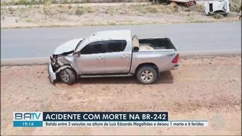 Idoso morre e seis pessoas ficam feridas em acidente entre três carros