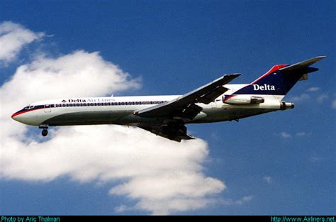 Boeing 727-2... - Delta Air Lines | Aviation Photo #0030103 | Airliners.net