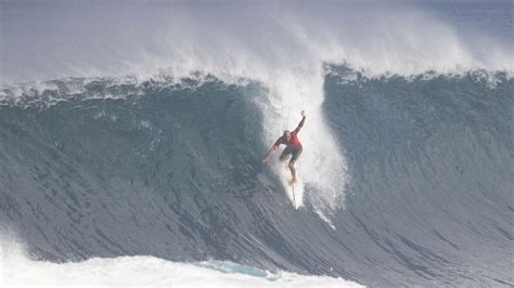 Kelly Slater on retirement, his Pipeline win in Hawaii, and turning 50 ...